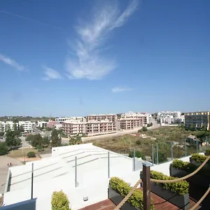 B03 - Luxury 2 Bed Marina Appartement
