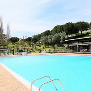 Marina Park Garden In Apartment