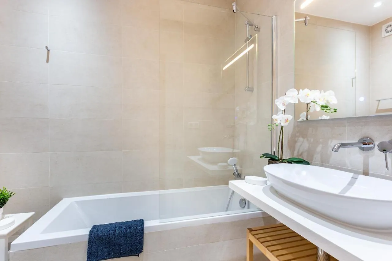 Art-Inspired Modern Apartment Lagos Portugal
